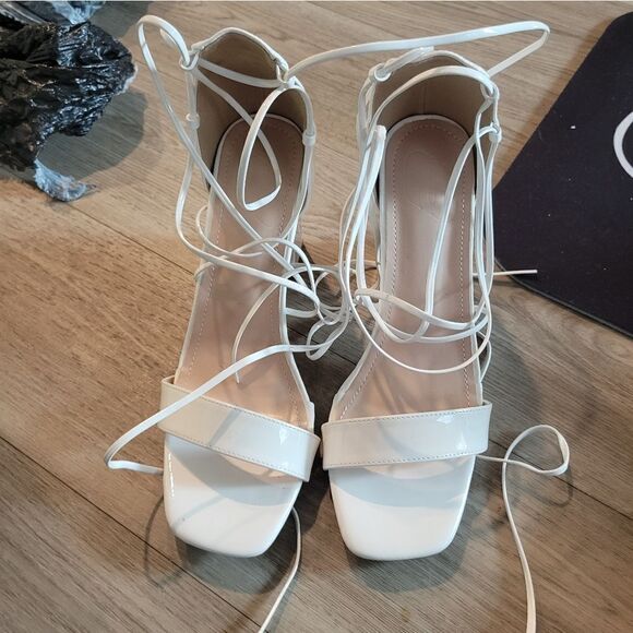 Cuccoo white platform strappy heels Sz 9 - Picture 3 of 7